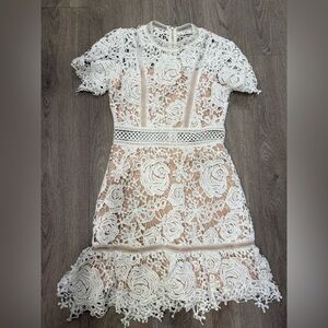 AVR NC White Lace Dress Size small